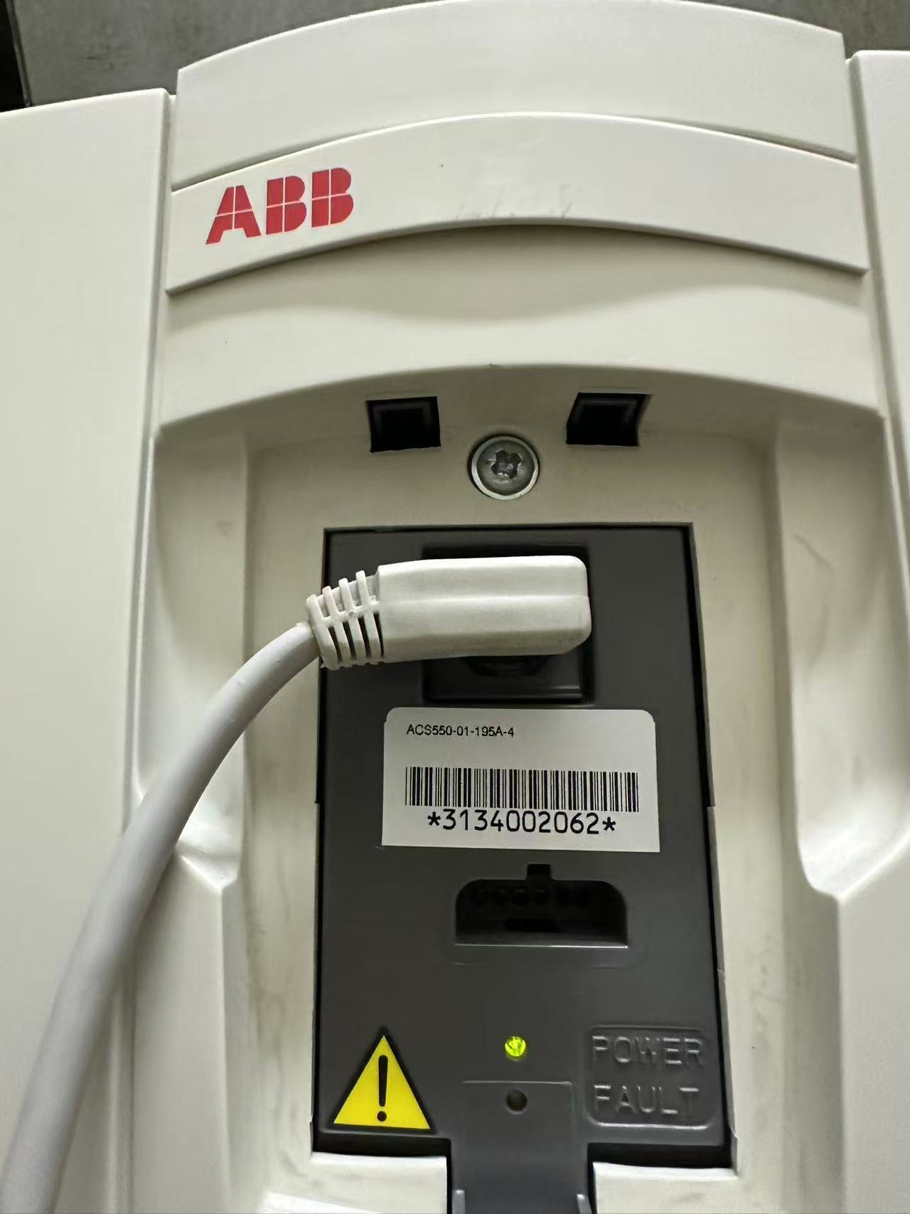 ABB ACS550变频器 ACS550-01-195A-4（含控制面板）